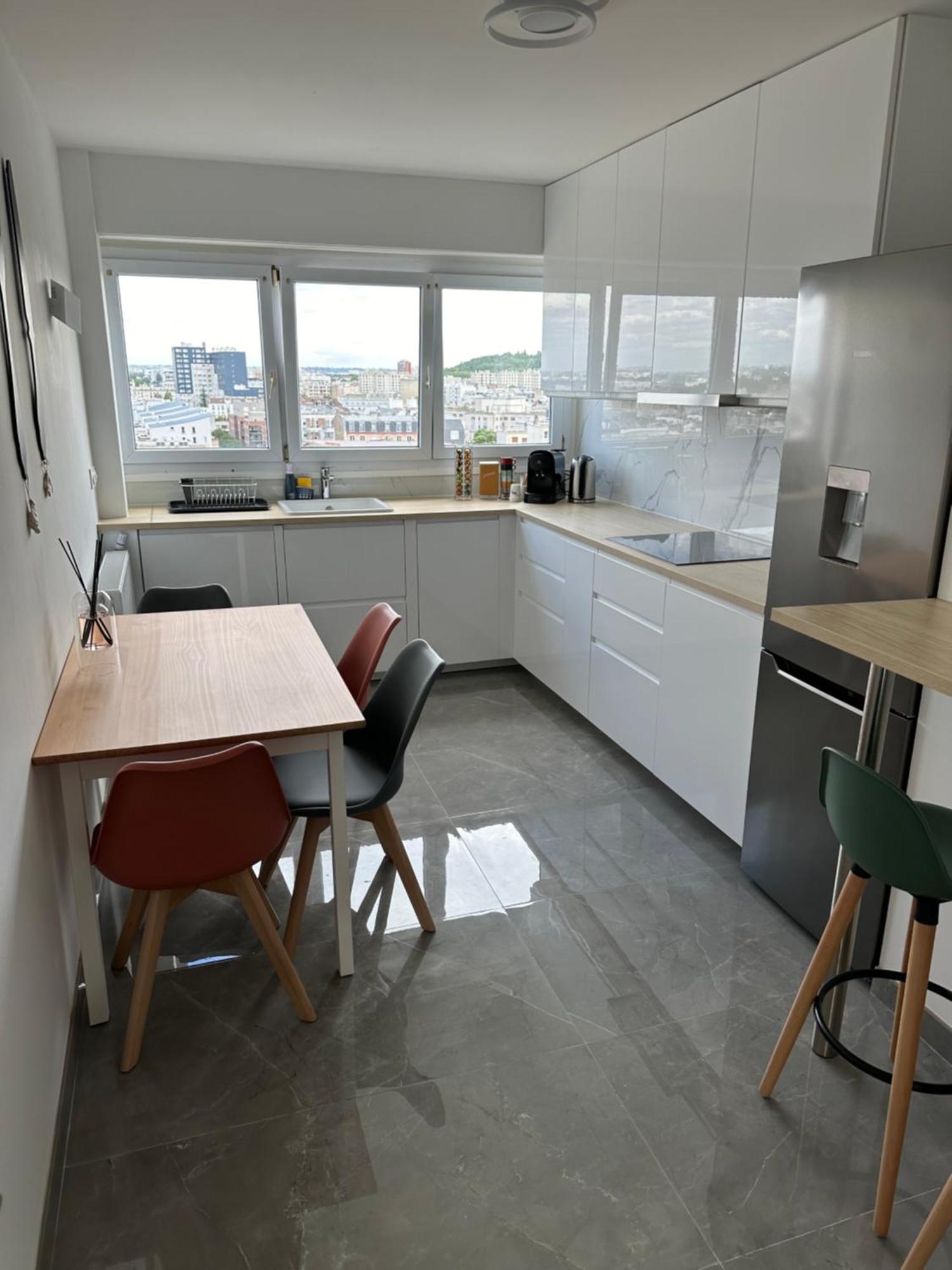 Paris Pantin Magnifique Appartement 4 Pieces De 108M2 Avec 2 Parking Interieur - Tres Cosy Pour 1 A 12 Personnes - Entierement Refait A Neuf Entire Apartment Luxurious And Warm - Pantin Paris 19 Eme Free Wifi Gratuit المظهر الخارجي الصورة
