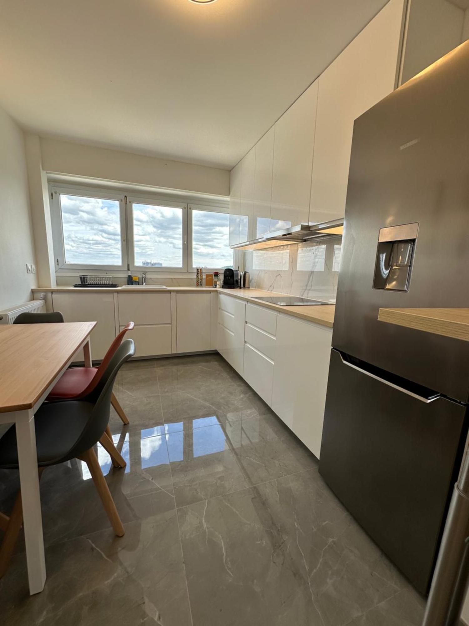 Paris Pantin Magnifique Appartement 4 Pieces De 108M2 Avec 2 Parking Interieur - Tres Cosy Pour 1 A 12 Personnes - Entierement Refait A Neuf Entire Apartment Luxurious And Warm - Pantin Paris 19 Eme Free Wifi Gratuit المظهر الخارجي الصورة