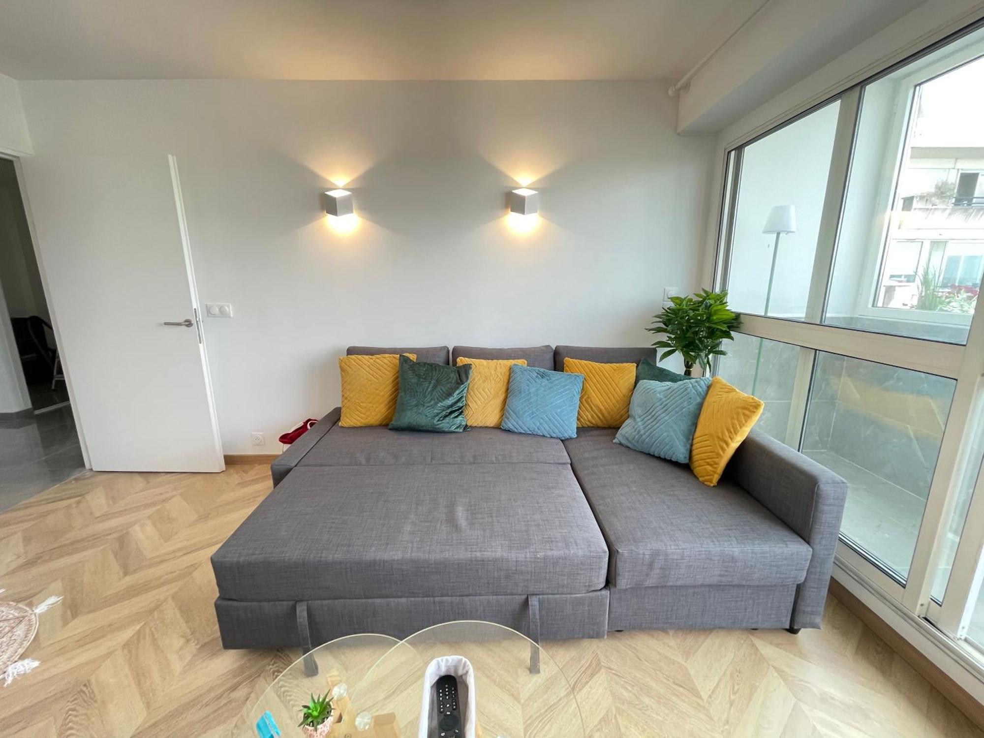 Paris Pantin Magnifique Appartement 4 Pieces De 108M2 Avec 2 Parking Interieur - Tres Cosy Pour 1 A 12 Personnes - Entierement Refait A Neuf Entire Apartment Luxurious And Warm - Pantin Paris 19 Eme Free Wifi Gratuit المظهر الخارجي الصورة