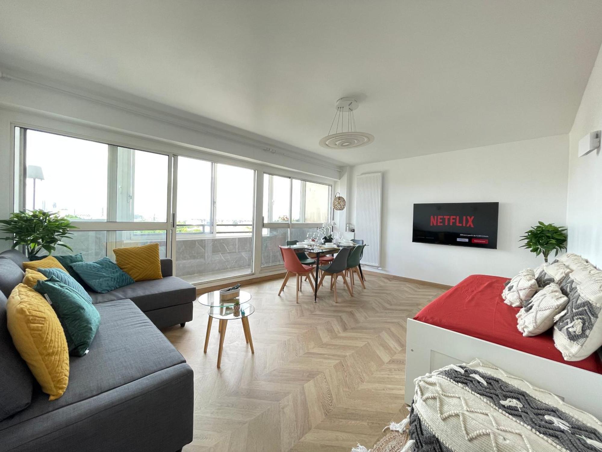 Paris Pantin Magnifique Appartement 4 Pieces De 108M2 Avec 2 Parking Interieur - Tres Cosy Pour 1 A 12 Personnes - Entierement Refait A Neuf Entire Apartment Luxurious And Warm - Pantin Paris 19 Eme Free Wifi Gratuit المظهر الخارجي الصورة