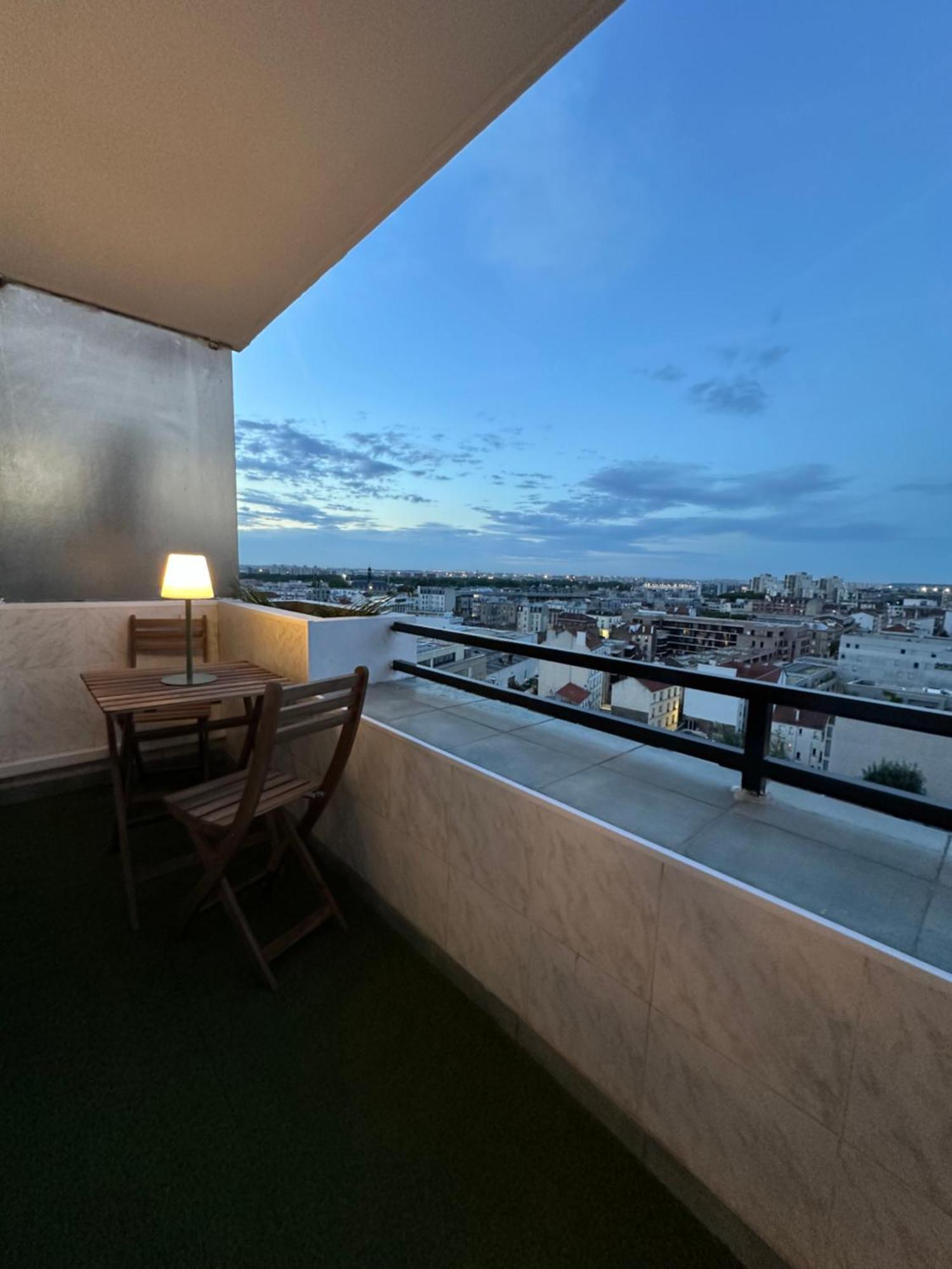 Paris Pantin Magnifique Appartement 4 Pieces De 108M2 Avec 2 Parking Interieur - Tres Cosy Pour 1 A 12 Personnes - Entierement Refait A Neuf Entire Apartment Luxurious And Warm - Pantin Paris 19 Eme Free Wifi Gratuit المظهر الخارجي الصورة